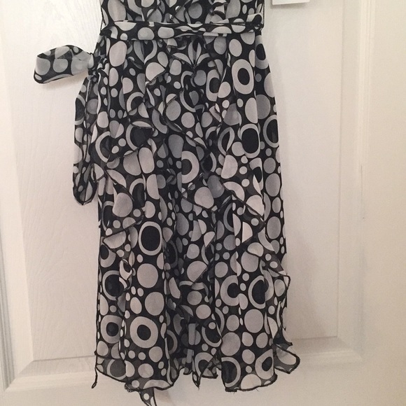 NWT 🖤 Amazing polka dot Dress - Picture 2 of 7